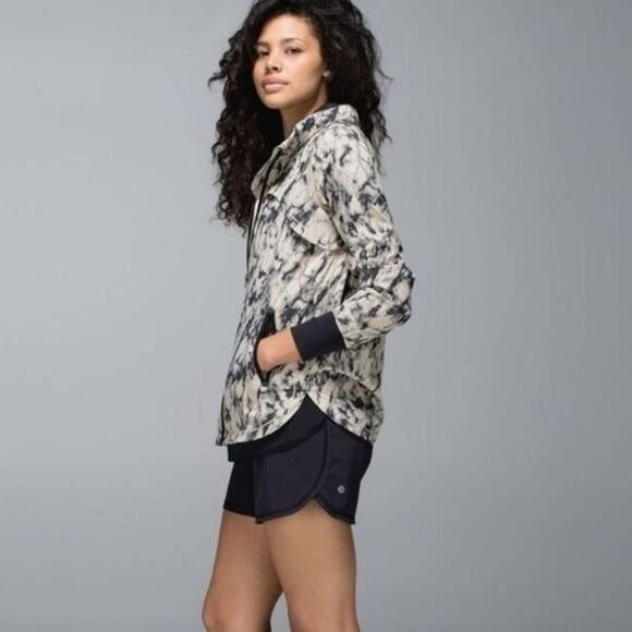 Lululemon Bring Back The Track Jacket Size 4 - Picture 3 of 10